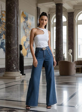 Load image into Gallery viewer, Mahón Italy
