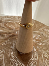 Load image into Gallery viewer, Anillo dorado
